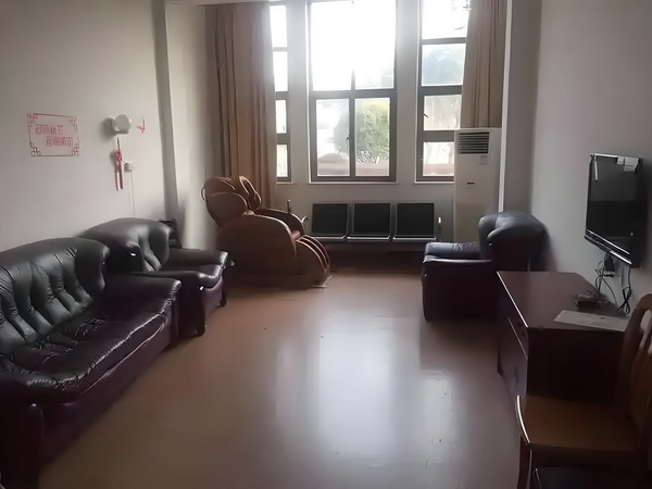 入深户一年办理几次_要出道了吗？！霍汶希女儿hanni杂志封面首秀 比较卫流特立独行的前行